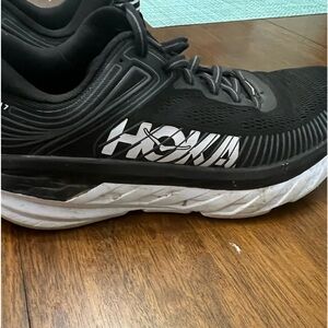 Women Hoka Bondi 7